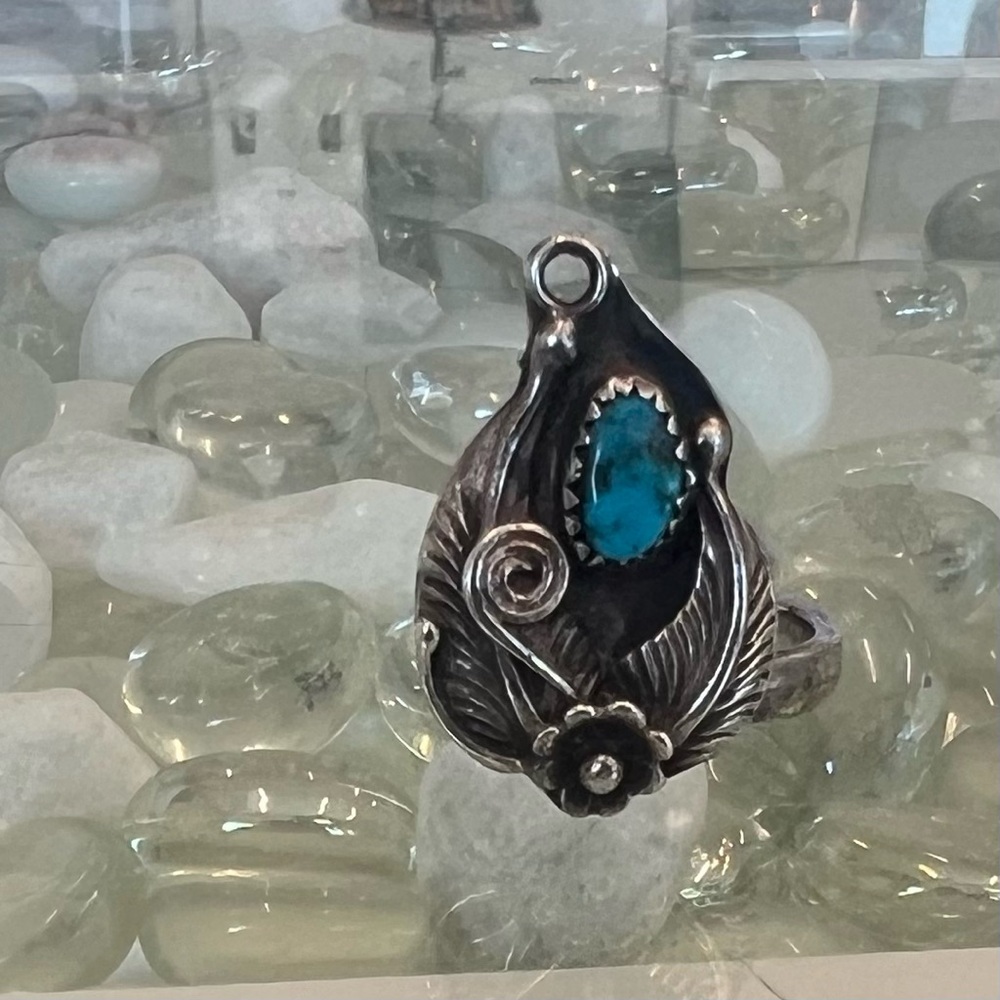 Vintage Navajo Sterling Silver Turquoise Ring